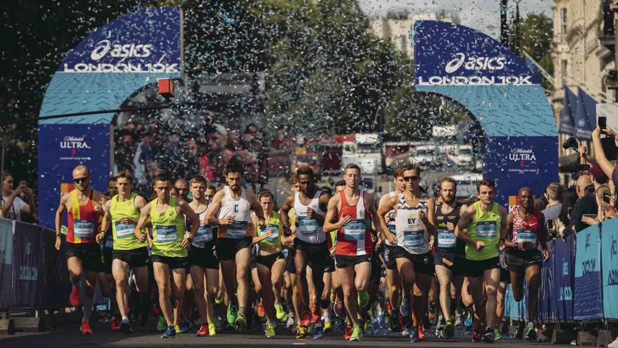 People running in the ASICS London 10k