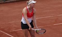 melissa playing tennis